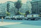 Camiones de Soprole frente al Museo Nacional de Bellas Artes